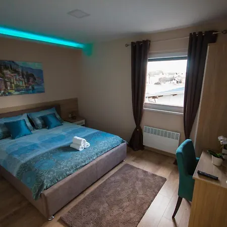 Na Savi I Sobe Apartman